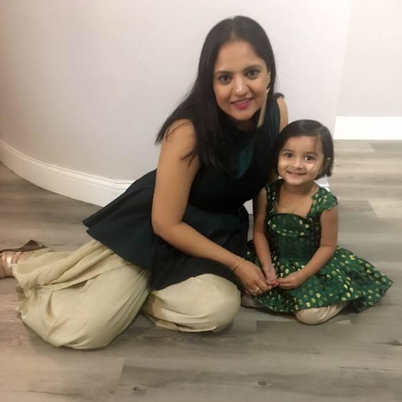 Profile Picture of Dixie Patel (@dixie2385) on Poshmark