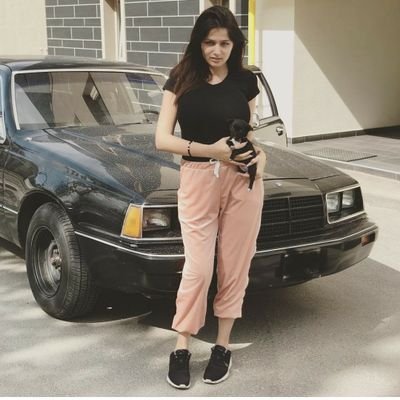 Profile Picture of Divya Agarwal 5.2k (@DivyaAg31572366) on Twitter