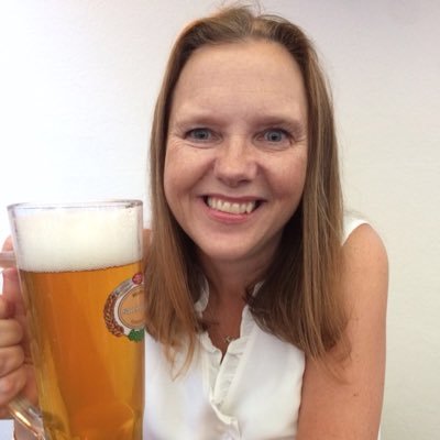 Profile Picture of Helen Murray-Edwards (@Edwards_JH) on Twitter