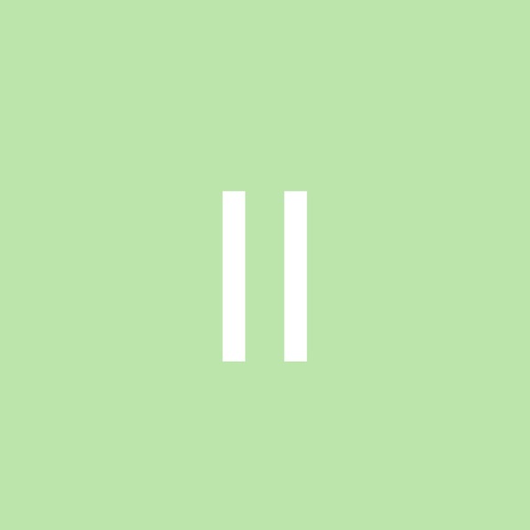 Profile Picture of Iris Iris (@iris456756789) on Poshmark