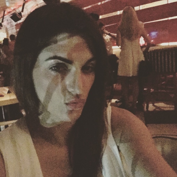 Profile Picture of Courtney Addlery (@cfelks) on Poshmark