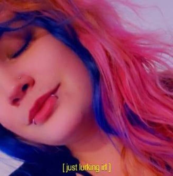 Profile Picture of Janet Earnest (@janet_earnest) on Poshmark