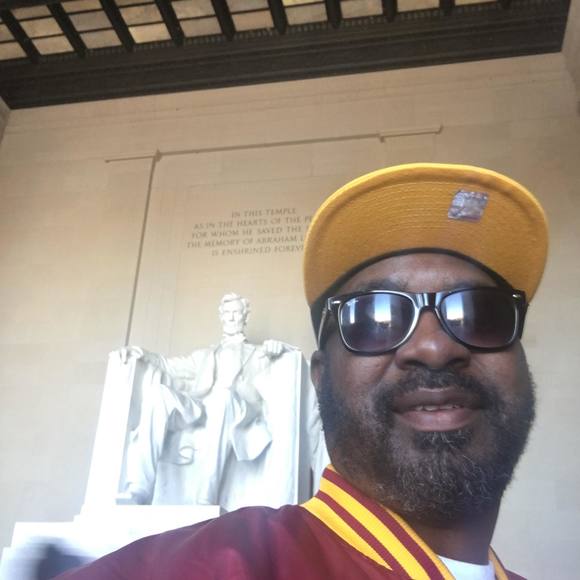 Profile Picture of Chris Mann (@mannsworld1) on Poshmark