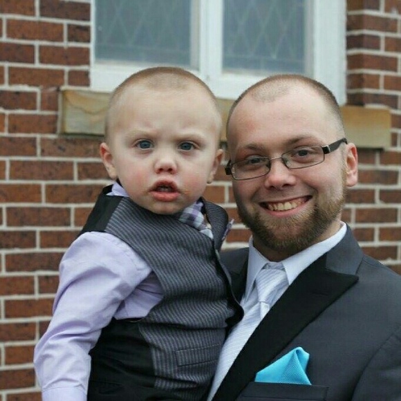 Profile Picture of Chris Williamson (@jaew4514) on Poshmark