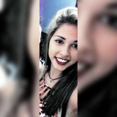 Profile Picture of Ursula Almeida (@ursulalopes91) on Twitter