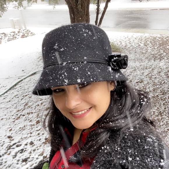 Profile Picture of Marithza D. ballesteros (@marithza_d) on Poshmark