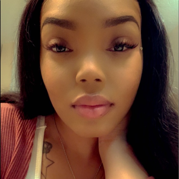 Roshana Remo - Poshmark Profile Picture of Roshana Remo (@shanalynn66) on Poshmark