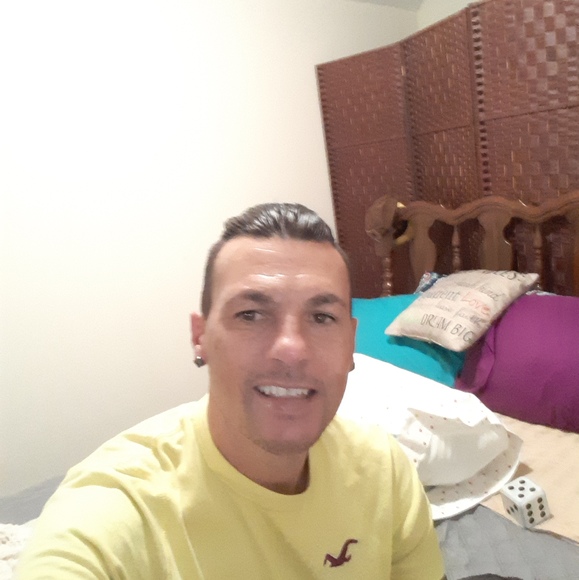 Profile Picture of Torrey Alexander (@torreyalexander) on Poshmark