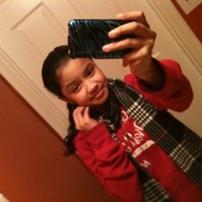 Profile Picture of **Gegieee : ] ** (@Leslie_Baca) on Twitter