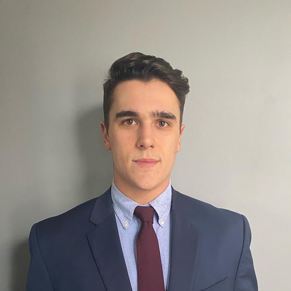 Profile Picture of Brandon Skubel (@brandonskubel) on Poshmark