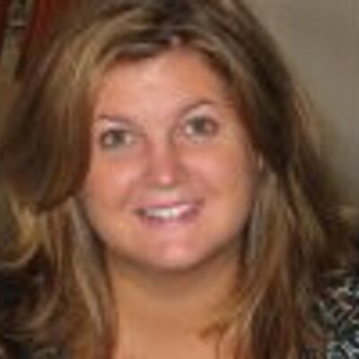 Profile Picture of Robin Grove Conroy (@robinlynn09) on Twitter