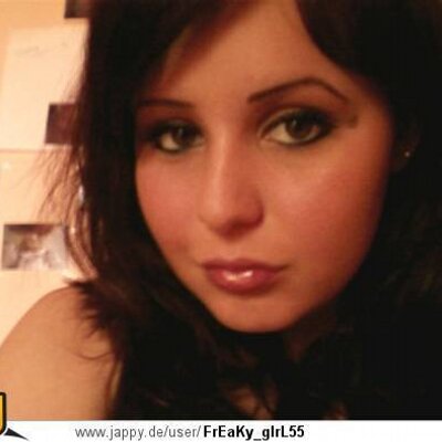 Profile Picture of Lisa Schuster (@freaky_girl55) on Twitter