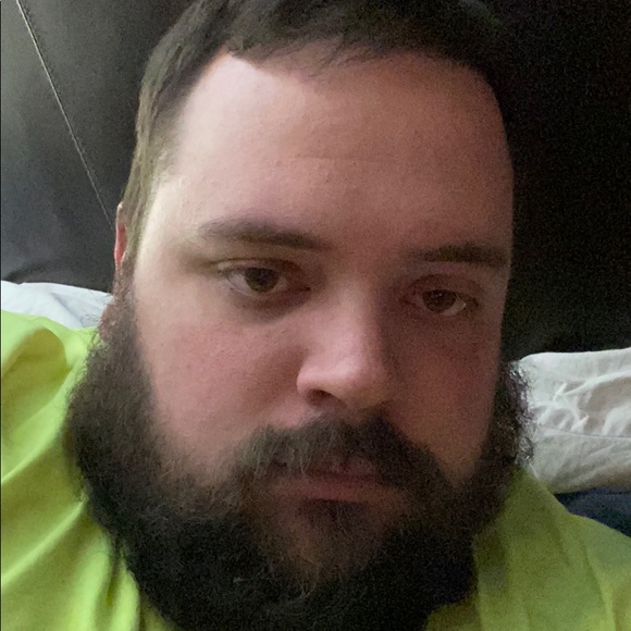 Profile Picture of Stephen Reynolds (@sreynolds088) on Poshmark