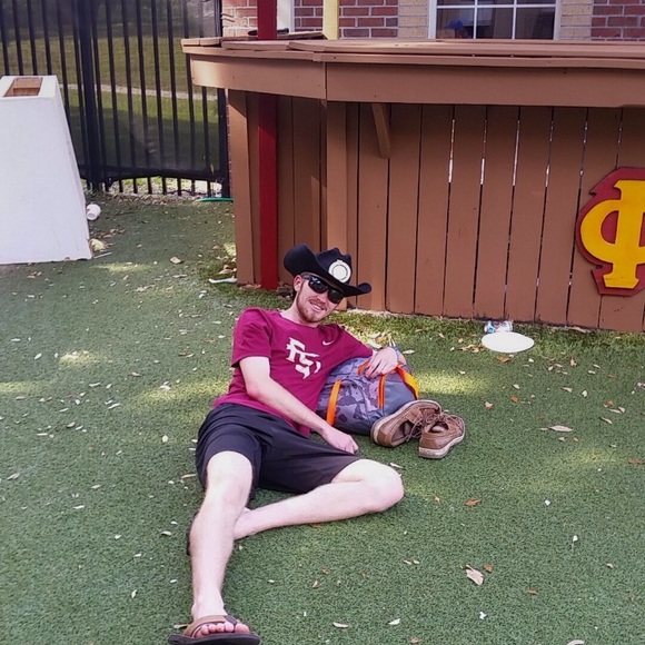 Profile Picture of Timothy Mcsoley (@tpm15b) on Poshmark