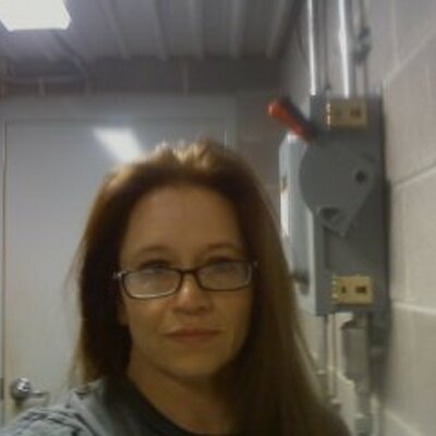 Profile Picture of Nancy Lee Ellett (@nancyLeeEeyore) on Twitter