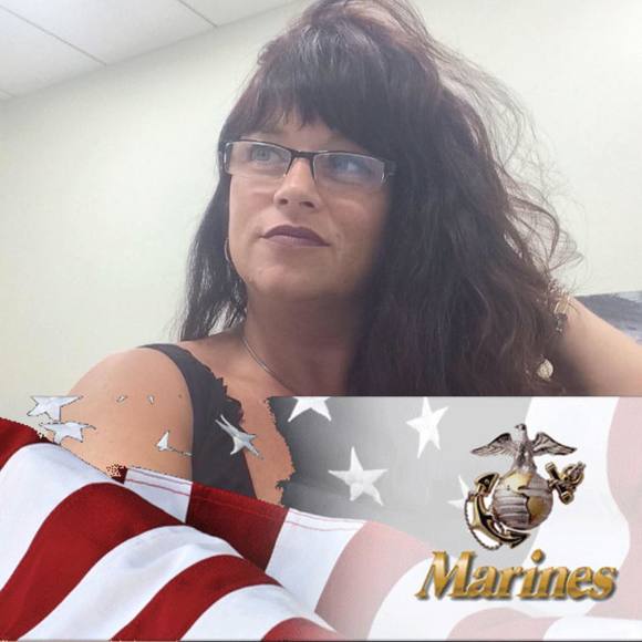 Profile Picture of Lisa Maloney robichaud (@lisannrobi68) on Poshmark