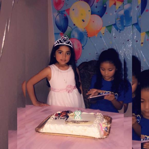 Profile Picture of Norma Rivera (@rnormaa1) on Poshmark