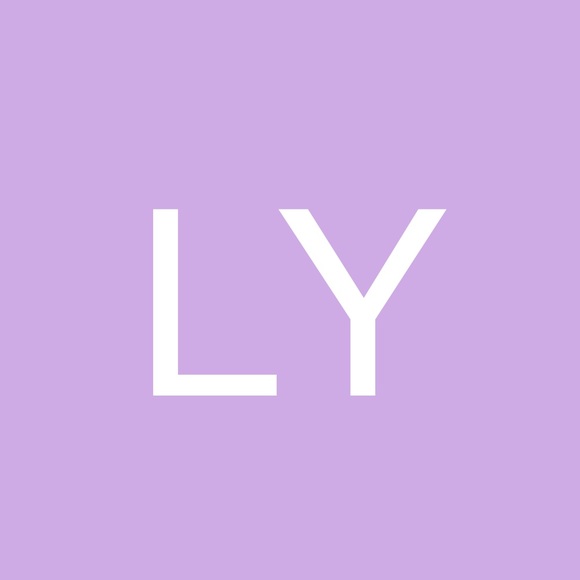 Profile Picture of Lin Yang (@trippysteez) on Poshmark