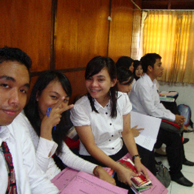 Profile Picture of Ariel Lam (@ariellam2) on Twitter