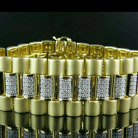 Profile Picture of David Alamo (@princeboywonder) on Poshmark