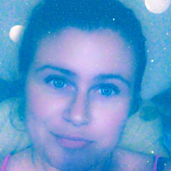 Profile Picture of Michelle Childress (@mchildress777) on Poshmark
