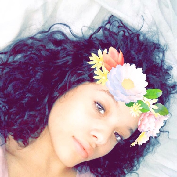 Profile Picture of Jasmine Barron (@officaljas) on Poshmark