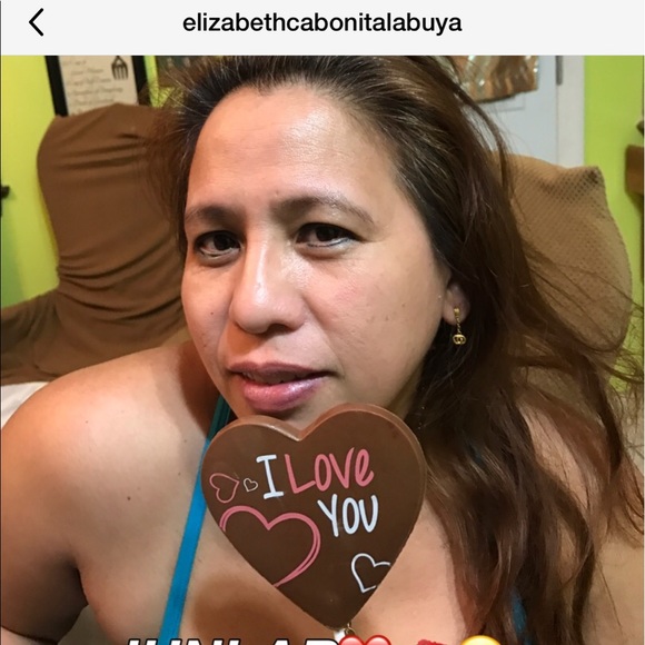 Profile Picture of Elizabeth Labuya (@elabuya) on Poshmark