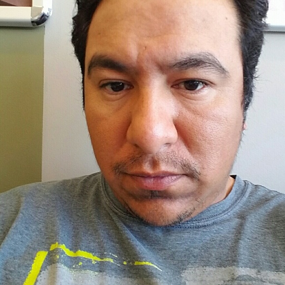Profile Picture of Erik Jimenez (@pollo0411) on Poshmark