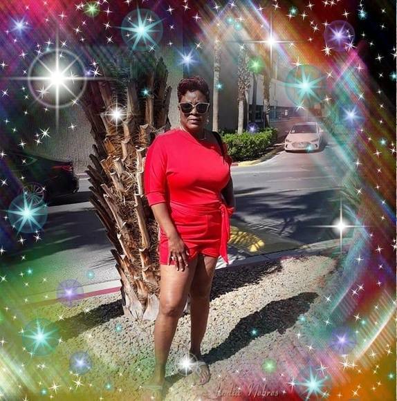 Profile Picture of Joyce Harper (@tuttydew) on Poshmark