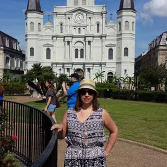 Profile Picture of Jessica Busiek (@jesslb08) on Poshmark