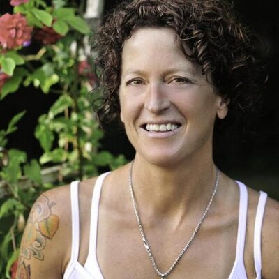 Profile Picture of Kim McCormack (@FireBrightKim) on Twitter