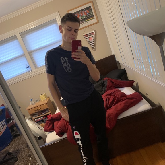 Profile Picture of Michal Piechota (@mikelfc8) on Poshmark