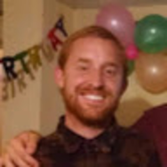 Profile Picture of Sam Jacomet (@ksdfjlafldsfa) on Poshmark