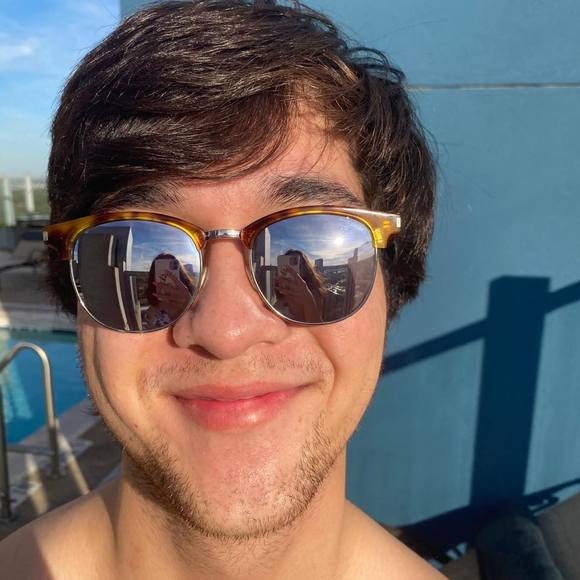 Profile Picture of Ricky Doughtie (@richarddoughtie) on Poshmark