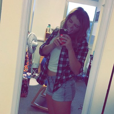 Profile Picture of Alyssa Lang (@lissylang) on Twitter