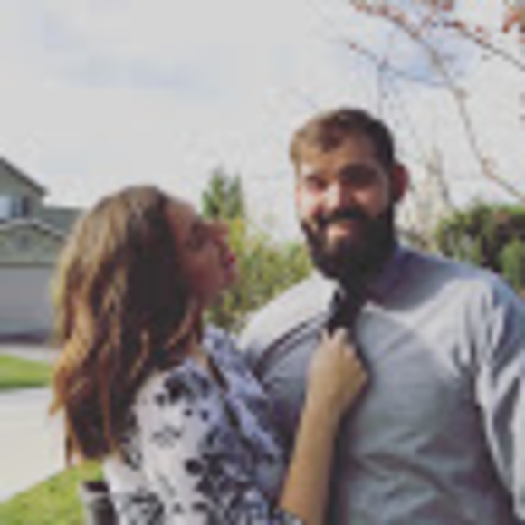 Profile Picture of Bianca Siders (@bianca_siders) on Poshmark