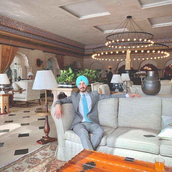 Profile Picture of Sahib Buttar (@sahib13) on Poshmark