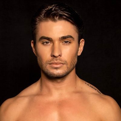 Profile Picture of Montgomery Nicholas (@mnicholasla) on Twitter
