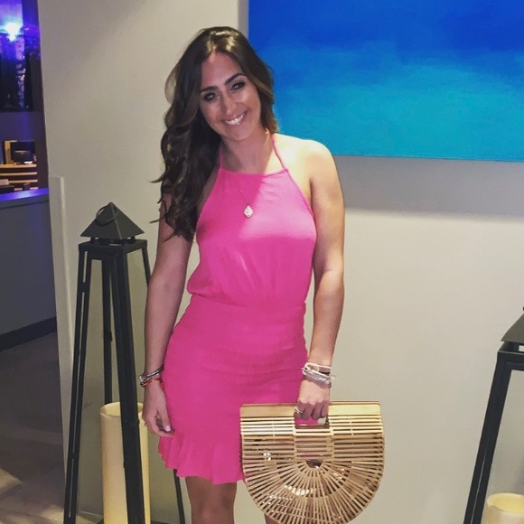 Profile Picture of Stephanie Tocci (@stephtocci) on Poshmark