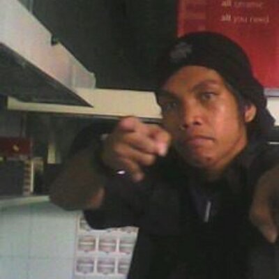 Profile Picture of John Shinoda (@johnshinoda24) on Twitter