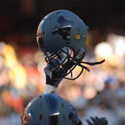 Profile Picture of Football, Please (@ShowMeZou) on Twitter