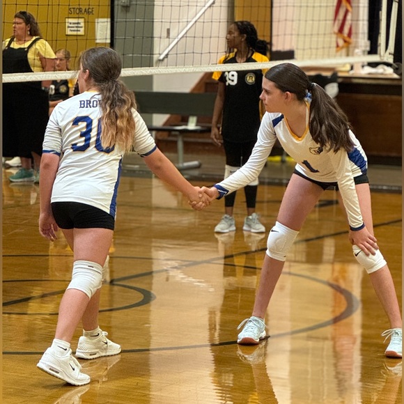 Profile Picture of Drew Mcfadden (@drewmcfadden) on Poshmark