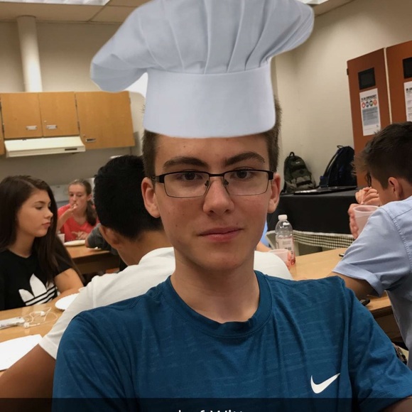 Profile Picture of Matt Gardner (@mattygards35) on Poshmark