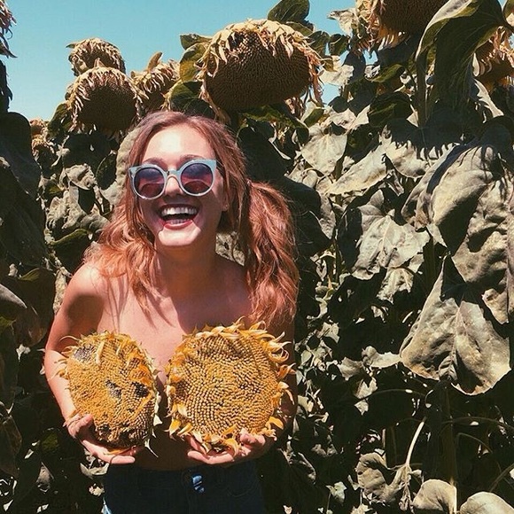 Profile Picture of Kaileen Backovich (@kaileenback) on Poshmark