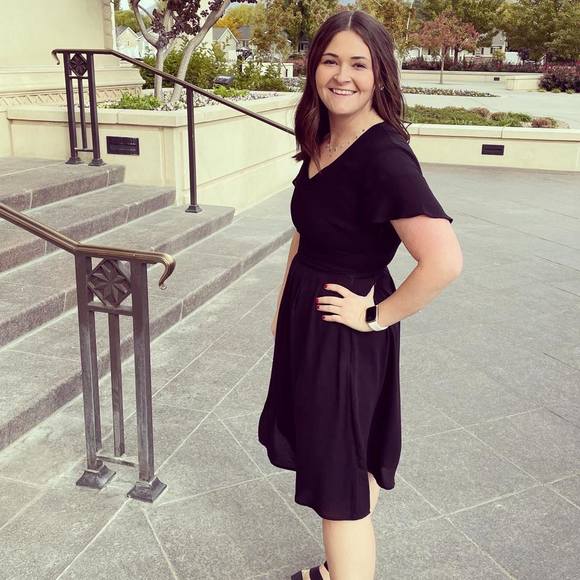 Profile Picture of Sierra Gervasi (@sierragervasi) on Poshmark