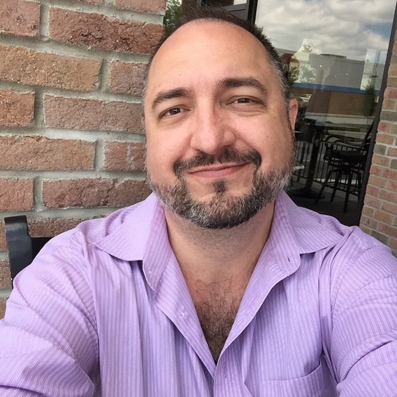 Profile Picture of Adam Shelton (@siberadam) on Poshmark