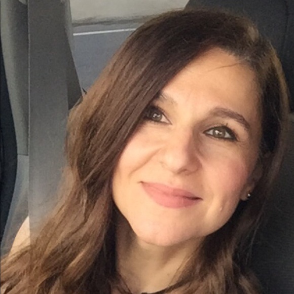 Profile Picture of Victoria Odisho (@victoria_odisho) on Poshmark