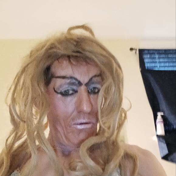 Profile Picture of Kevin Werner (@wernerkevin805) on Poshmark