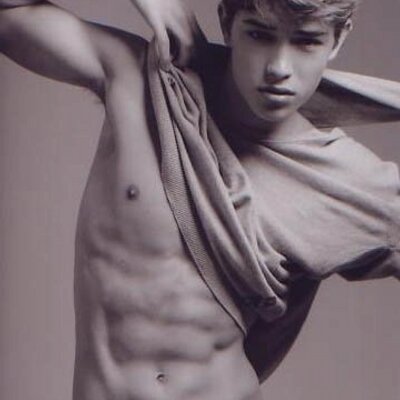 Profile Picture of Daniel De Angelis (@deangeli27) on Twitter