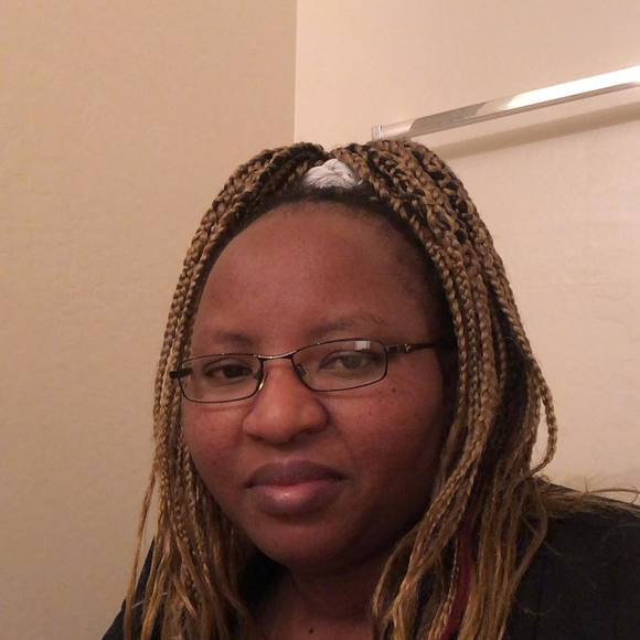 Profile Picture of Esther Michuki (@esthermichuki) on Poshmark